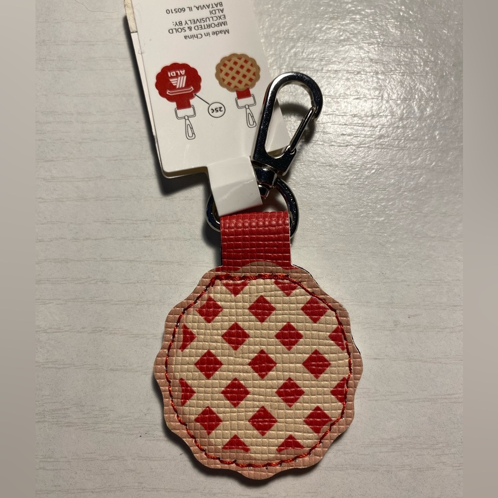 Aldi Pie Keychain Quarter Keeper